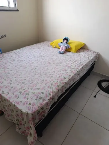 Troco cama de casal box