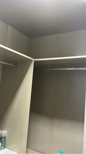 Armário de canto oblíquo portas de espelho