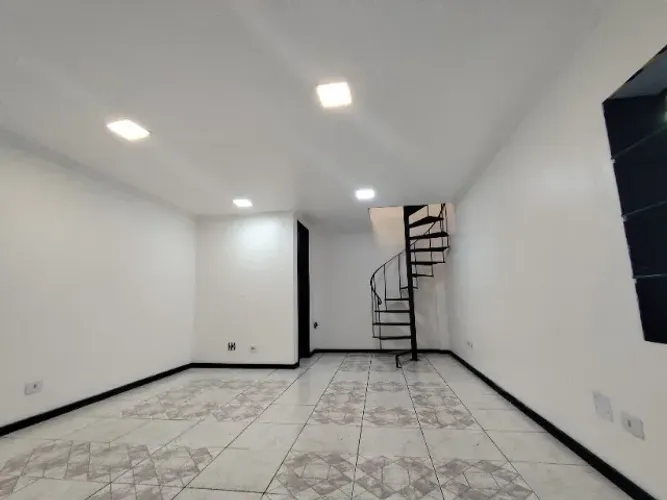 Sala comercial térrea Centro de Curitiba
