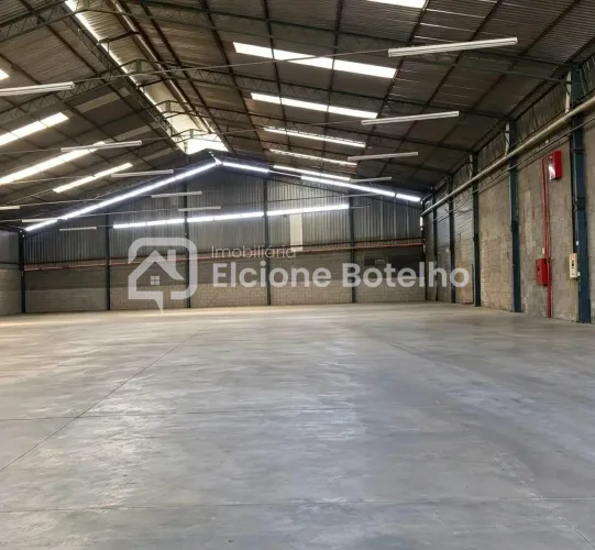 Galpão Comercial de 1.900 m² para Aluguel em Marta Helena, Uberlândia