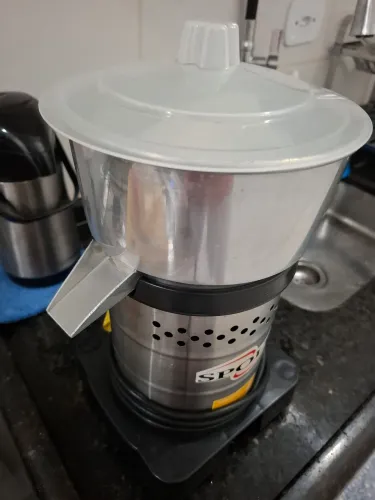 Vendo espremedor industrial de laranja