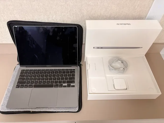 MacBook Air M1 8Gb - 256Gb - 2023