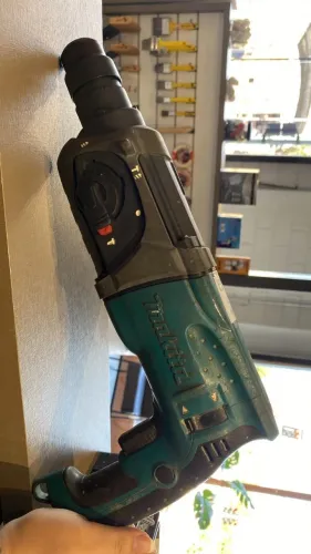 MARTELETE MAKITA HR2470 220V - SEMI NOVO E REVISADO 
