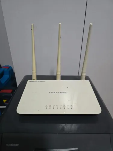 Roteador Multilaser N 300, 3 antenas