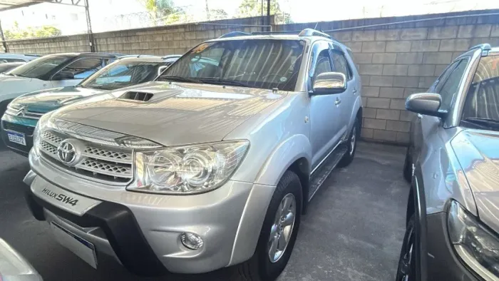 Toyota Hilux SW4 SRV D4-d 4X4 3.0 TDI Dies. AUT 2009