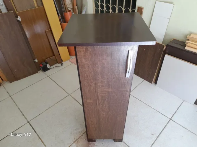 Mini-sapateira, 30 X 36 X 93
