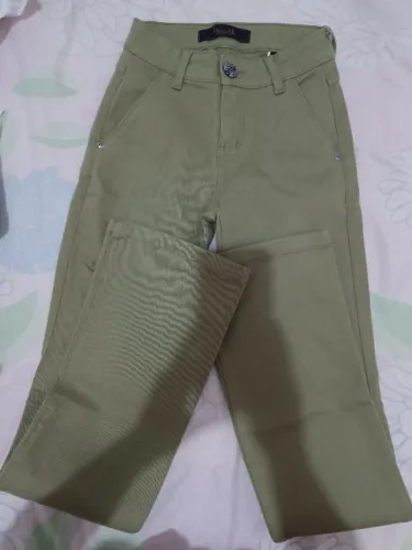 Calça feminina