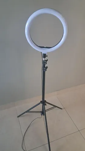 Ring light