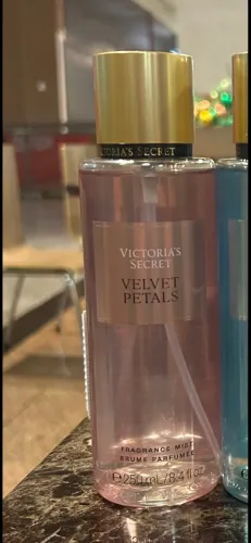 Body Splash Victoria Secrets- Velvet petals