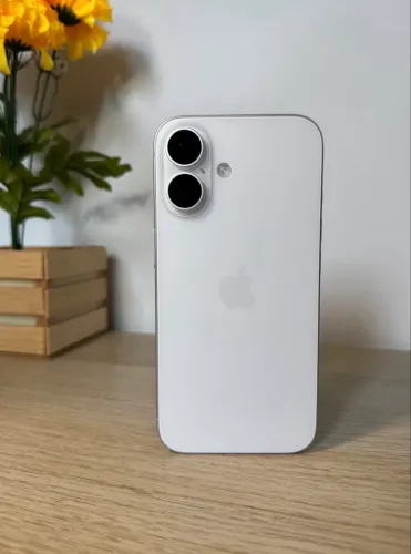 iPhone 16 branco 128 Gb 6 meses de garantia 