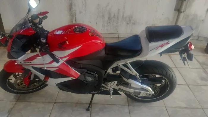 HONDA CBR 600RR 2011