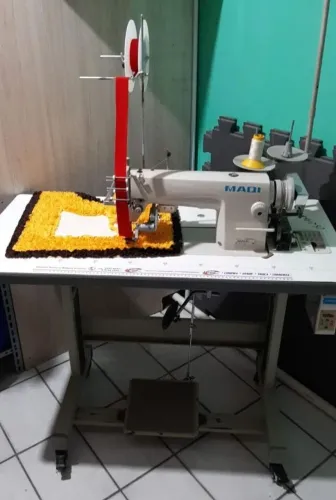 Reta industrial com aparelho de frufru 