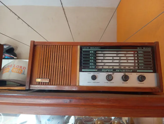 Rádio antigo
