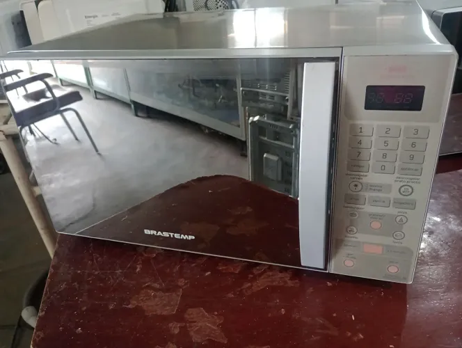Microondas Brastemp 30 lts espelhado grill