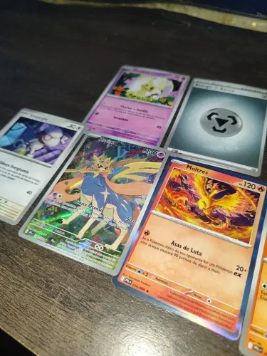 Carta rara pokémon
