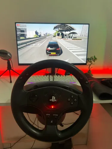 Volante + pedais para pc e playstation
