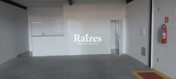 Galpão Comercial Novo para Alugar no Residencial Pequis com 210m² com Mezanino e Habite-se
