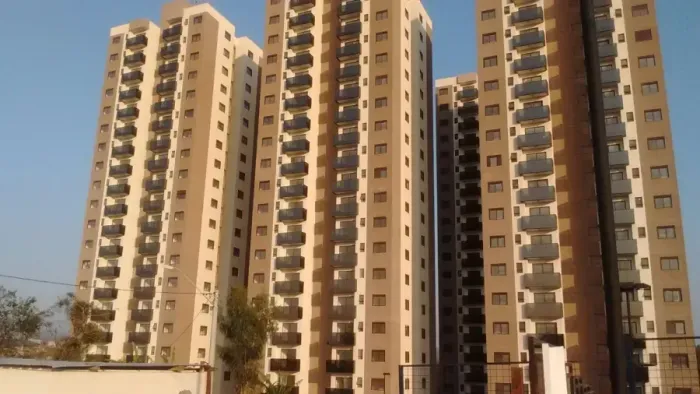 Apto 2 dorm./ Planejados/ Sacada/ Próx. Shopping Iguatemi/ Venda 325 mil