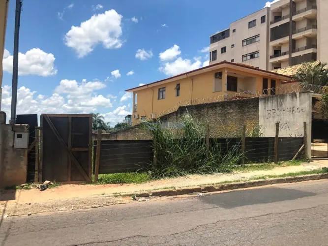Lote residencial Contagem, Bairro Europa.