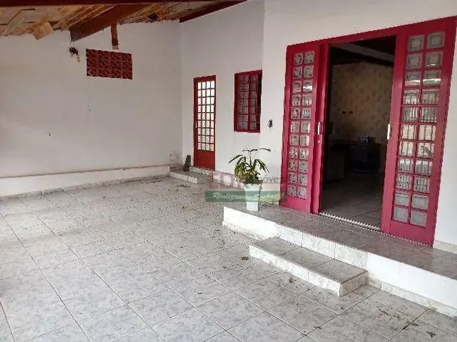 Casa com 2 dormitórios à venda, 130 m² por R$ 250.000,00 - Vila Comerciários - Cruzeiro/SP