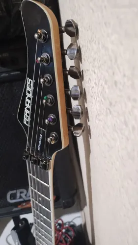 Guitarra fernandez mand japan