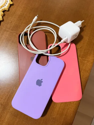 iPhone 13 semi novo 128gb