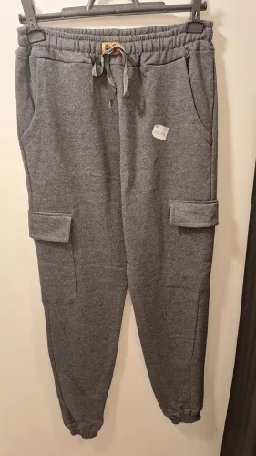Calça moletom cargo 