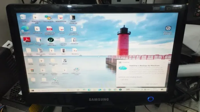 monitor Samsung 16"