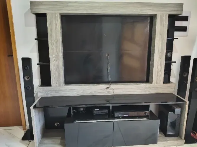 Estante de sala