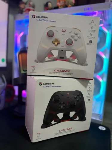 Controle GameSir Cyclone 2 com Dock TMR 1000Hz Wireless 2.4G