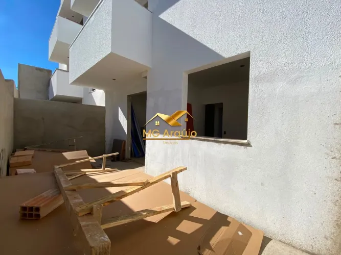 Apartamento com Área Privativa, 02 Quartos, Copacabana, BH.