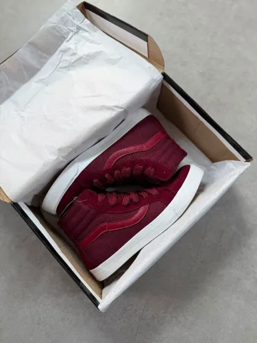 Bota Vans nova na caixa - Estilo e Conforto Extremo - Disponível 34 ao 39 - Envio rápido