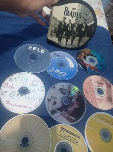 Cds e DVDs Antigos 