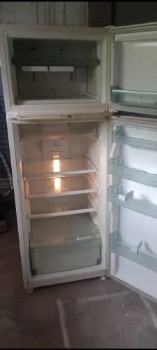 Geladeira Revisada (Como Nova!) - OPORTUNIDADE ÚNICA POR R$ 1000!