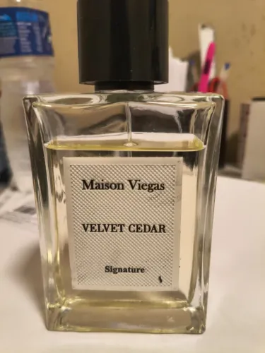 Velvet Cedar 100ml - Maison Viegas