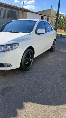 Kia Motors Cerato 1.6 16V Mec. 2010