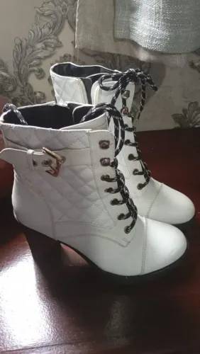 Bota By Guess original