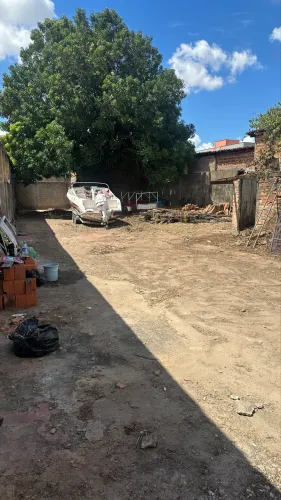 Imóvel Comercial com Ampla Fachada - Oportunidade para Investidores