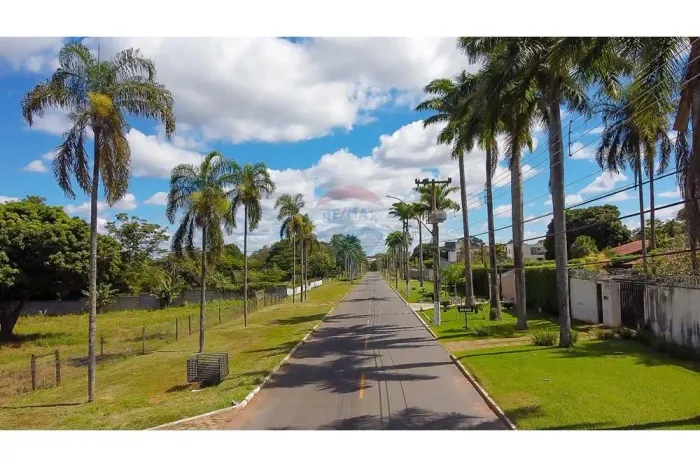 Lote Exclusivo com Vista para o Lago Paranoá no Lago Norte  1.250 m² Regularizado pela Ter