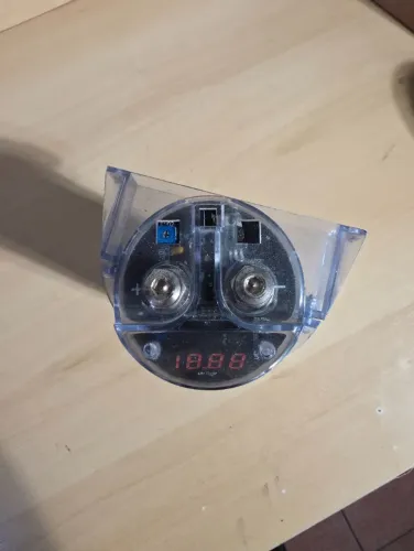 Mega Capacitor B52 DPF-03 3 Farad para Som Automotivo