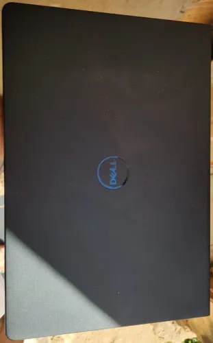 Dell Inspiron 15-3567 (Core i3 de 7ª geração, 8GB RAM e 1.13TB de HD
