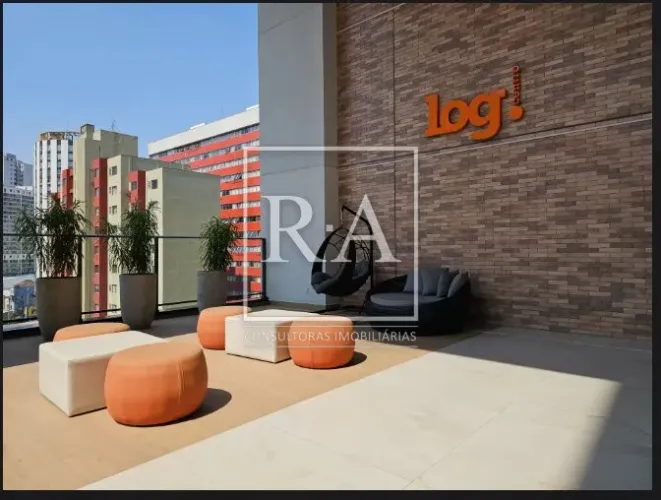 Studio para venda - mobiliado e equipado no Centro de Curitiba - Residencial LOG - Rua Tre