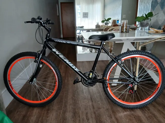 Bicicleta Wendy aro 26 (nunca foi usada)