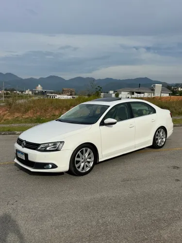 Volkswagen Jetta Highline 2.0 TSI 16V 4P Tiptronic 2013