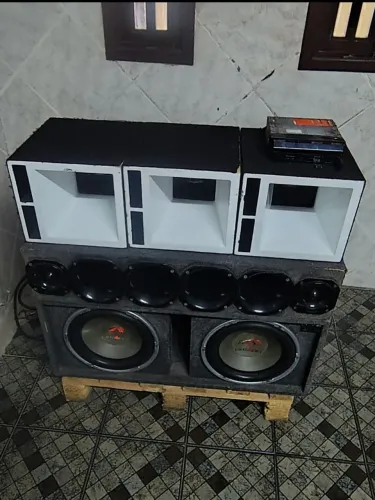 Som Automotivo Completo: 2 Sub Cruzader 12", Módulo Taramps 1200w, Stetsom DPS e Fonte