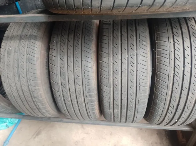 Pneus 195/65/15 com 80% de borracha 