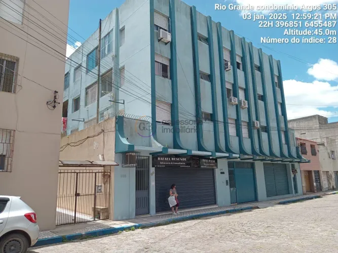 Apartamento 2 dormitórios para alugar Centro Rio Grande/RS