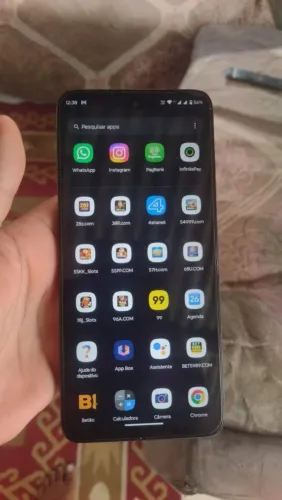 Vende-se esse celular moto G15 tem conversar no valor até 500 vendo