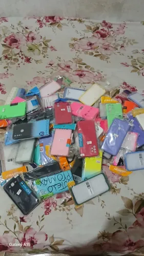 Vendo capas de celular  são todas novas nunca usada. 