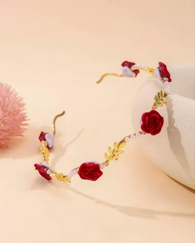 Tiara de rosas vermelhas
